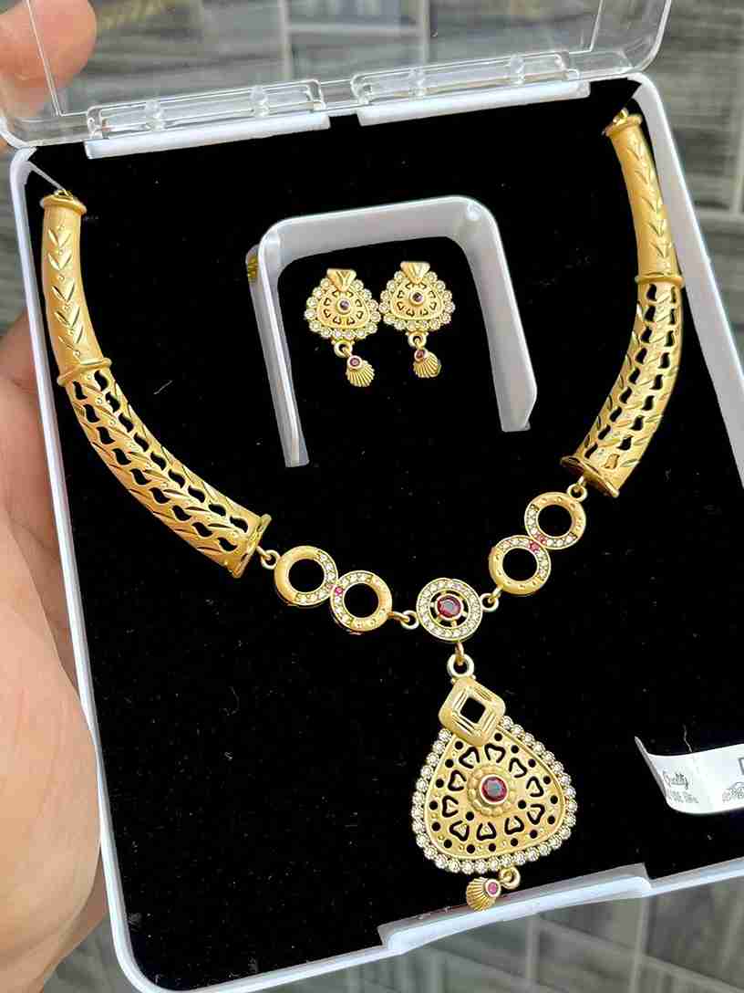 Gold Plated Necklace With Earrings